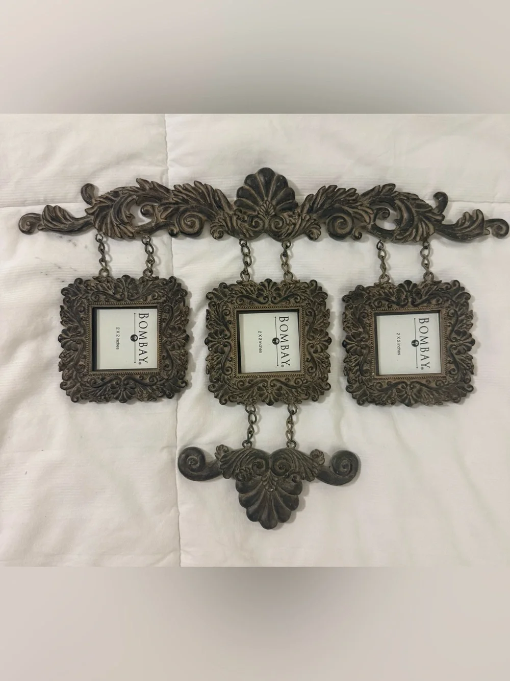VTG Bombay Company Ornate Triple wall hanging Picture Frame